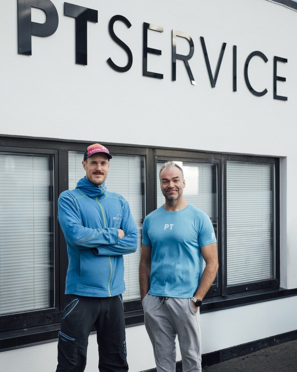 Personlige trenere foran PT Service i Lagårdsveien 77 i Stavanger